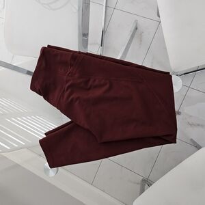 Old Navy Active Leggings W/ Pockets - Maroon/Burgandy - Size M